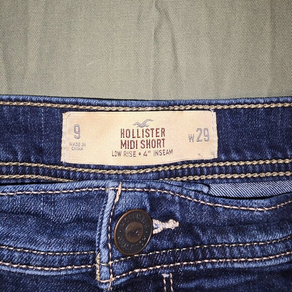 Hollister Midi Low Rise denim Shorts Size 9 - Picture 3 of 3